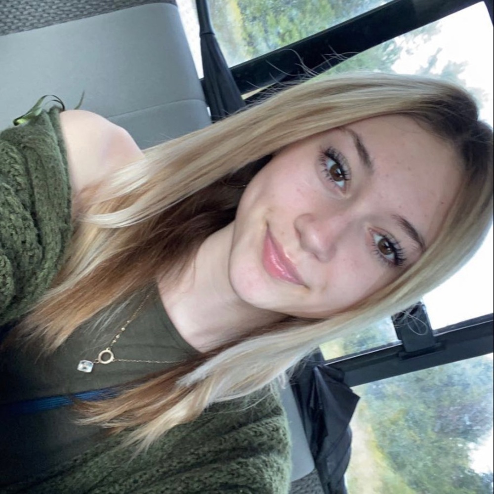 Meet your Posher, Emily